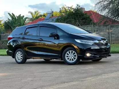 Picture of Honda Fit Shuttle 2017