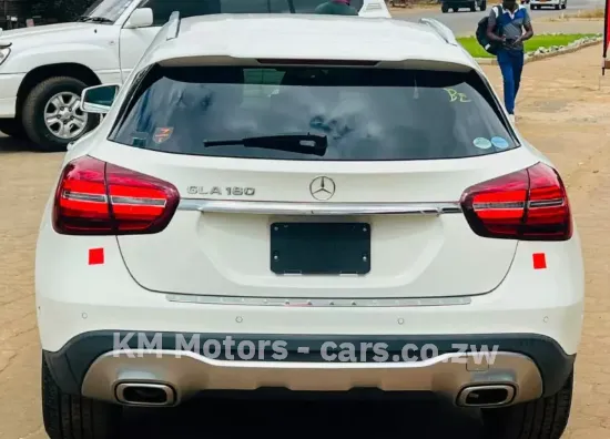 Picture of Mercedes Benz GLA 2017