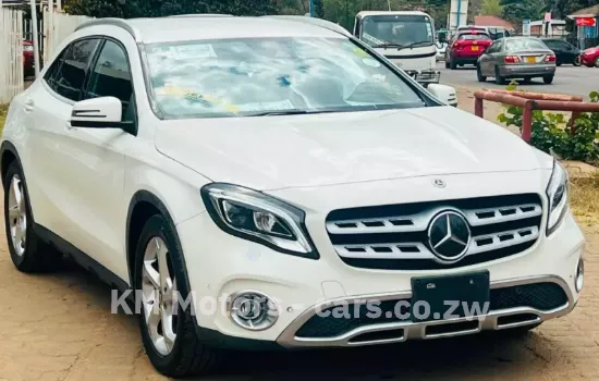 Picture of Mercedes Benz GLA 2017
