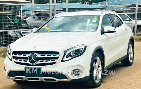Picture of Mercedes Benz GLA 2017