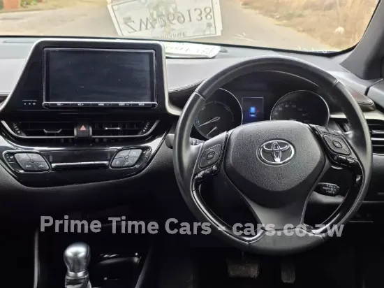 Picture of Toyota C-HR 2018