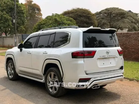 Picture of Toyota Land Cruiser 2024