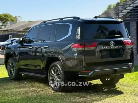 Picture of Toyota Land Cruiser 2023