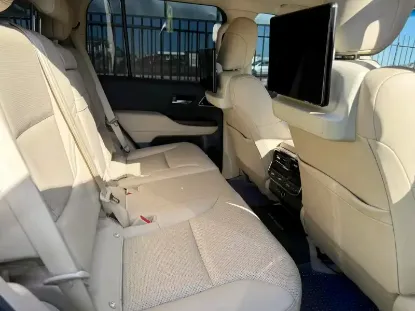 Picture of Toyota Land Cruiser 2023