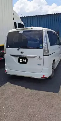 Picture of Nissan Serena 2013