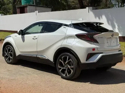 Picture of Toyota C-HR 2017