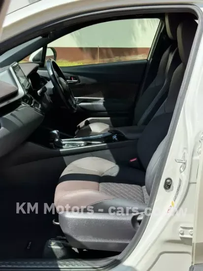 Picture of Toyota C-HR 2017