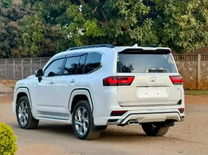 Picture of Toyota Land Cruiser 2024