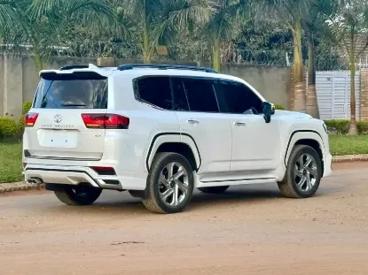 Picture of Toyota Land Cruiser 2024