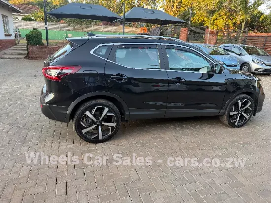 Picture of Nissan Qashqai 2020