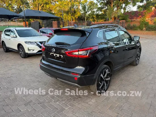 Picture of Nissan Qashqai 2020