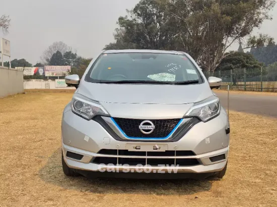 Picture of Nissan Note e power 2017
