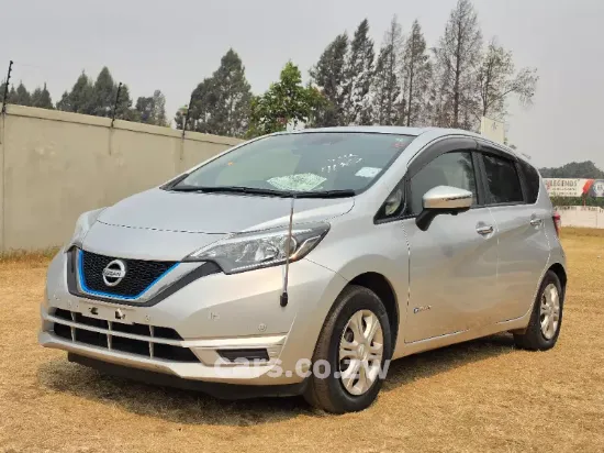 Picture of Nissan Note e power 2017