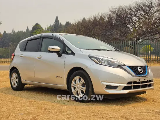 Picture of Nissan Note e power 2017