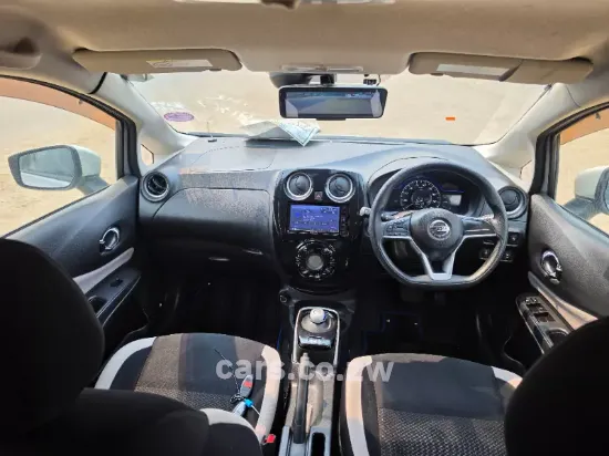 Picture of Nissan Note e power 2017