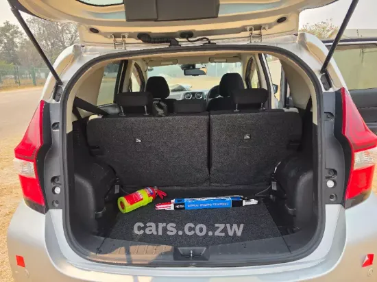 Picture of Nissan Note e power 2017