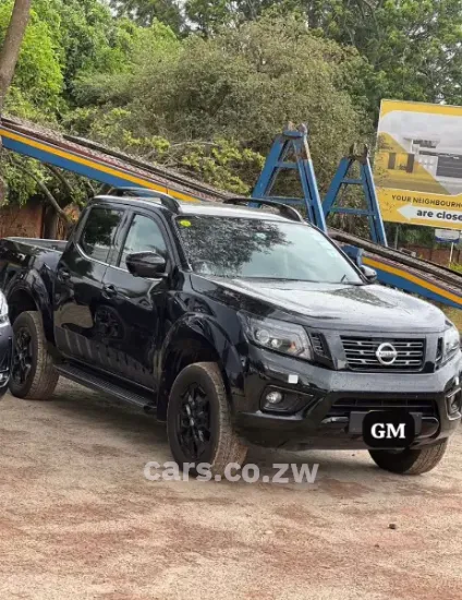Picture of Nissan Navara 2020