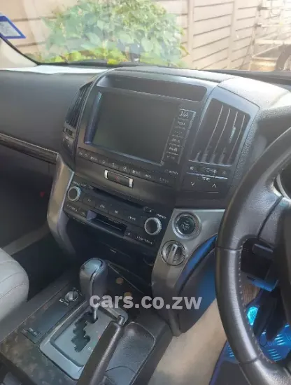 Picture of Toyota Land Cruiser 2008