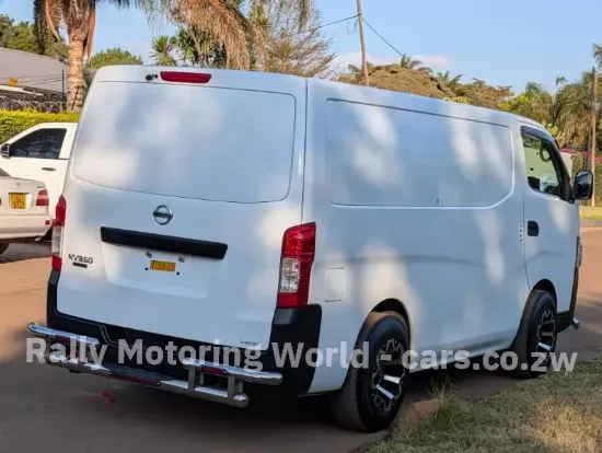 Picture of Nissan NV350 2019