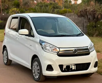 Picture of Nissan 2017