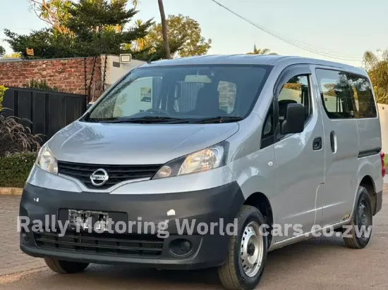 Picture of Nissan NV200 2016