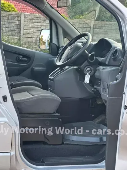 Picture of Nissan NV200 2016