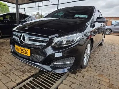 Picture of Mercedes Benz B-Class 2015