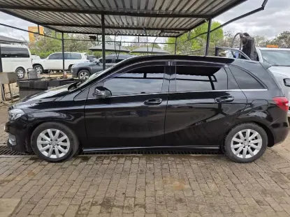 Picture of Mercedes Benz B-Class 2015