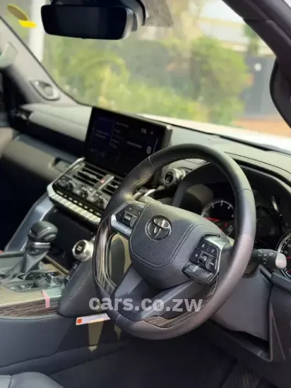 Picture of Toyota Land Cruiser 2025