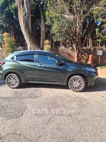 Picture of Honda Vezel 2014