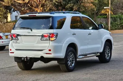 Picture of OFFROAD- Double Cabs & Off-road SUVs (Toyota Fortuner D4D / Hilux D4D) From