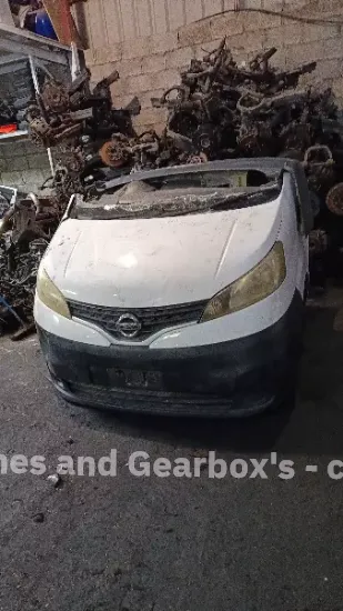Picture of Nissan Nv200 complete nosecut
