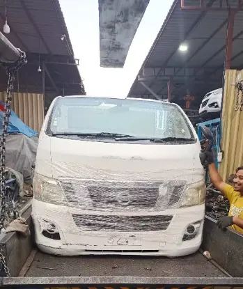 Picture of Nissan Nv350 complete nosecut