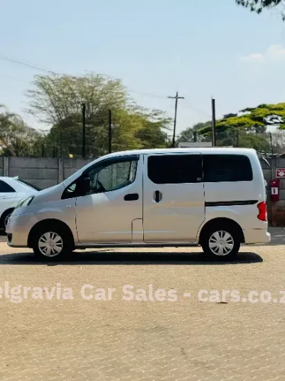 Picture of Nissan NV200 2017