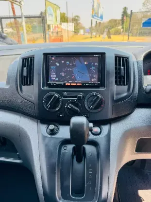 Picture of Nissan NV200 2017