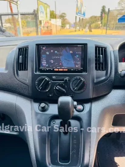 Picture of Nissan NV200 2017