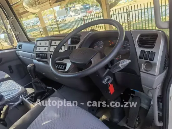 Picture of Nissan UD 2022
