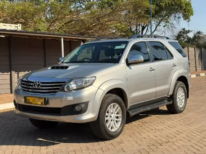 Picture of Toyota Fortuner 2015