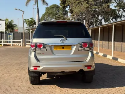 Picture of Toyota Fortuner 2015