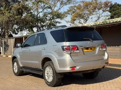 Picture of Toyota Fortuner 2015