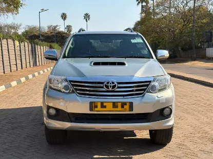 Picture of Toyota Fortuner 2015