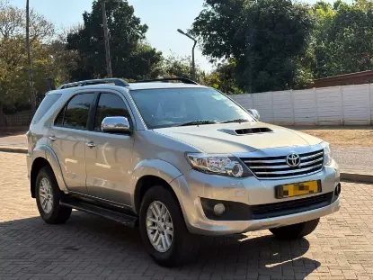 Picture of Toyota Fortuner 2015