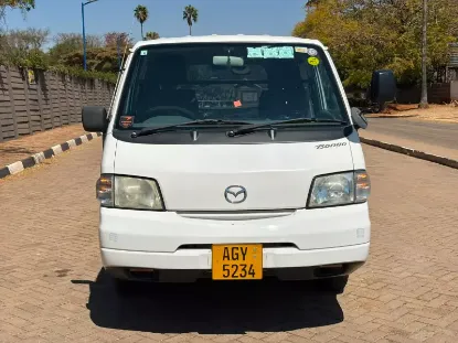 Picture of Mazda Bongo 2016