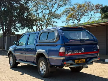 Picture of Isuzu KB300 2002