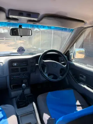 Picture of Isuzu KB300 2002