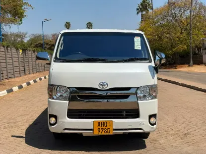 Picture of Toyota Hiace 2017