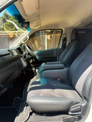 Picture of Toyota Hiace 2017