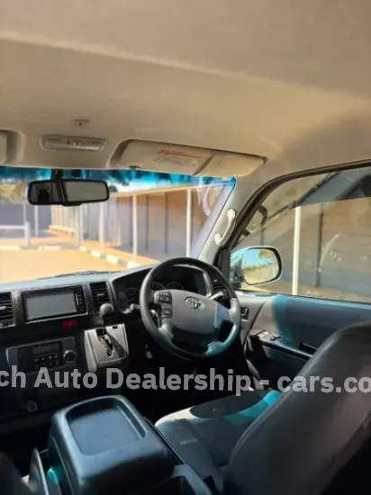 Picture of Toyota Hiace 2017