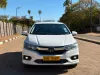 Picture of Honda Grace 2017