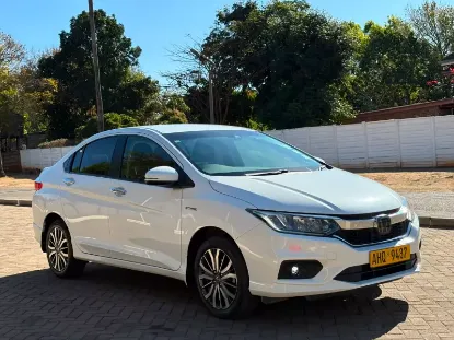 Picture of Honda Grace 2017